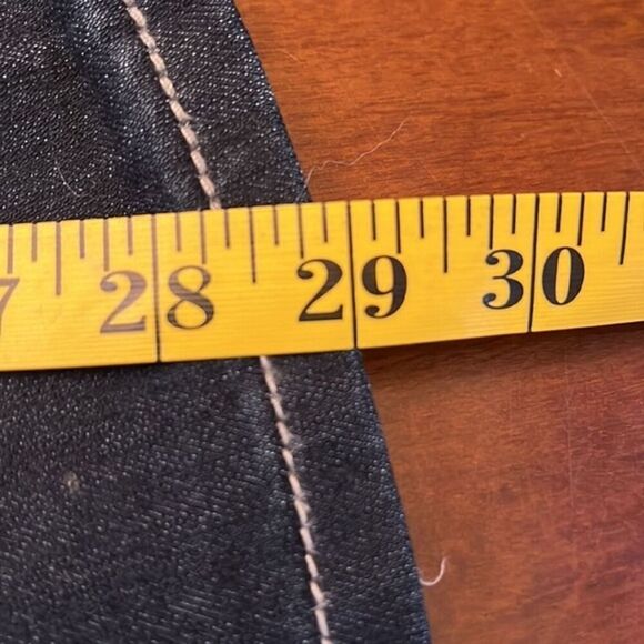 Earl Jeans Whiskered Flare Jeans size 9 - Picture 10 of 10